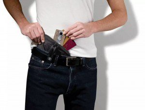 protégez vos objets de valeur lors de festivals avec une ceinture de voyage antivol. discrète et sécurisée, elle garde vos documents et argent en toute sécurité pendant vos événements.