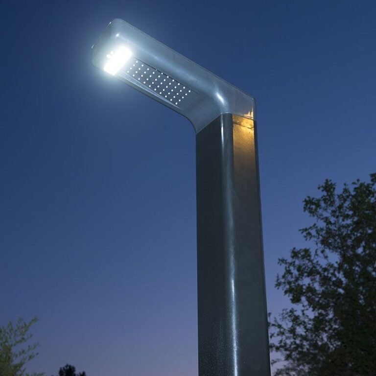 profitez d'une douche solaire pratique et écologique lors de votre festival ! facile à installer, idéale pour rester propre en plein air, tout en respectant l’environnement.