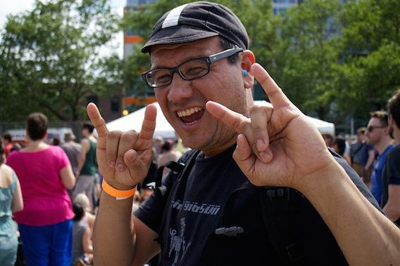 protégez votre audition lors des festivals avec des bouchons d'oreilles adaptés. découvrez nos conseils pour choisir les meilleurs bouchons pour profiter pleinement de la musique en toute sécurité.