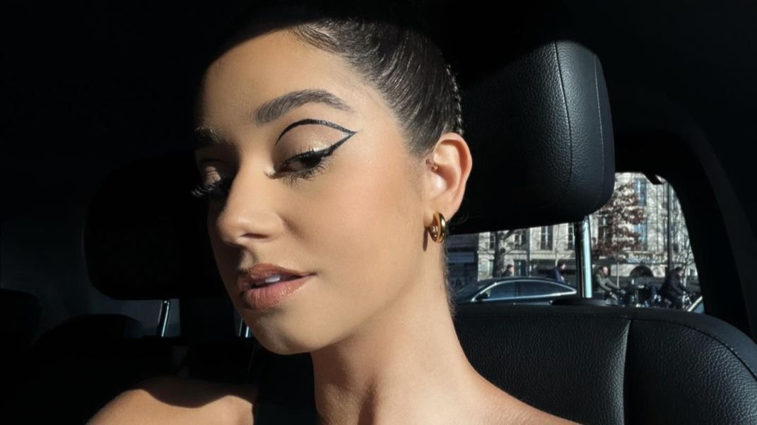 découvrez les principales erreurs de maquillage à éviter pour un look parfait lors des festivals. conseils et astuces pour une tenue longue durée et un style irrésistible en toute circonstance !