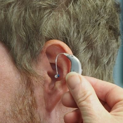 découvrez comment insérer correctement des bouchons d'oreilles pour protéger votre audition, améliorer votre confort et réduire efficacement le bruit ambiant. conseils, étapes et recommandations.
